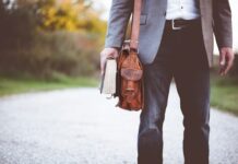 Plongez dans l’univers élégant des sacs en cuir d’exception