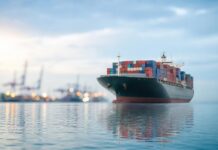 Massifier vos flux de marchandises grâce au transport maritime efficacement